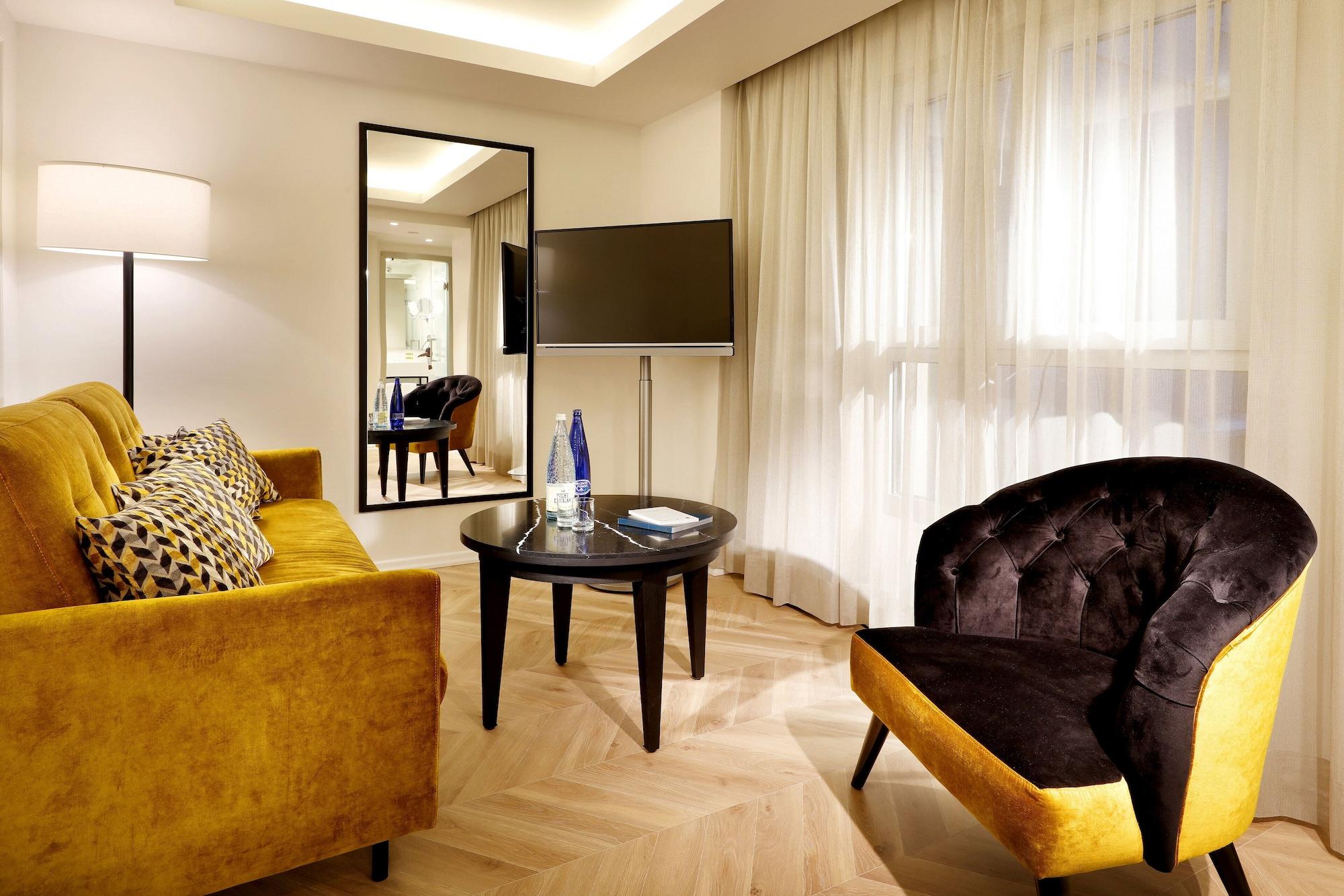 Eurostars Madrid Gran Via Hotel Екстериор снимка