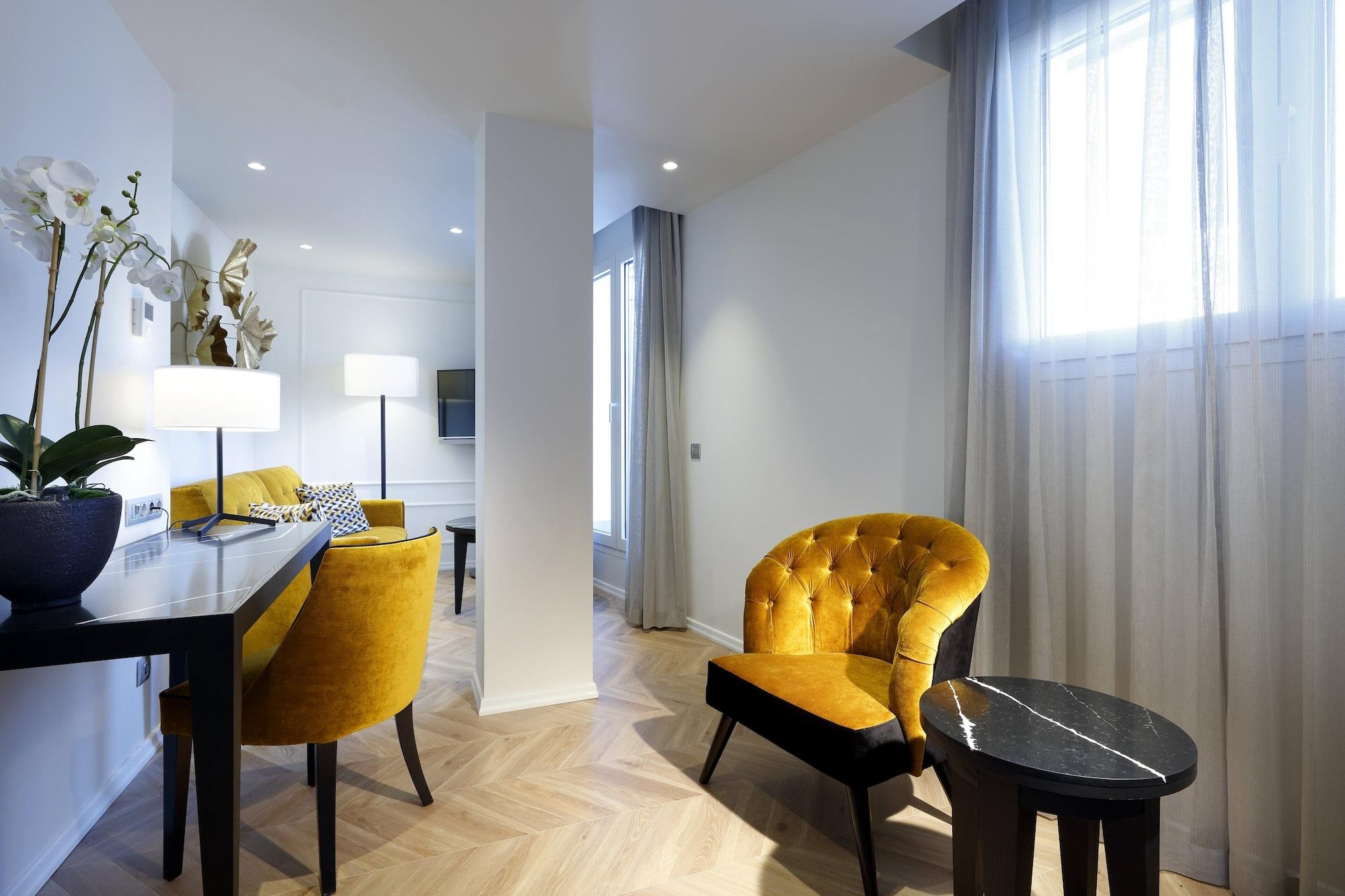 Eurostars Madrid Gran Via Hotel Екстериор снимка
