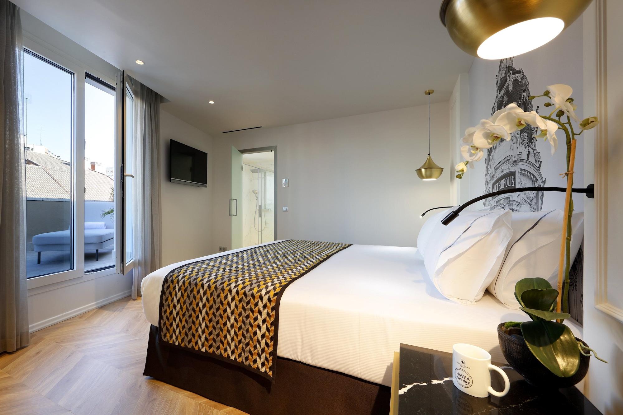 Eurostars Madrid Gran Via Hotel Екстериор снимка