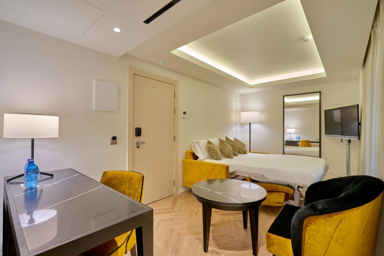 Eurostars Madrid Gran Via Hotel Екстериор снимка
