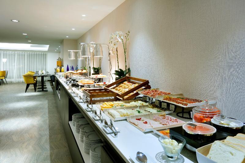 Eurostars Madrid Gran Via Hotel Екстериор снимка